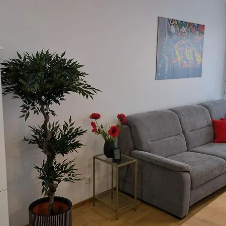 Fountain - Balcony - Luxurioeses Mit Balkon