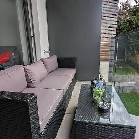 Fountain - Balcony - Luxurioeses Mit Balkon