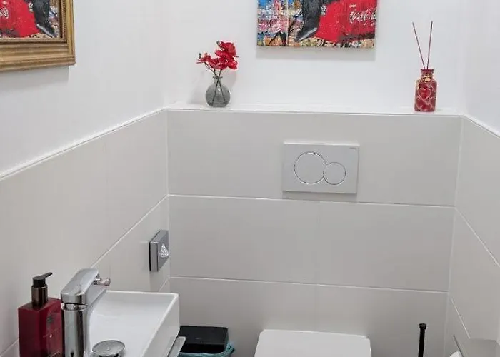 Fountain - Balcony - Luxurioeses Mit Balkon Gmunden