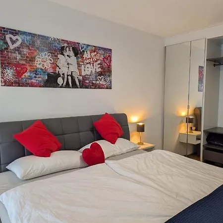 Luxuriöses Mit Balkon - Fountain Balcony *