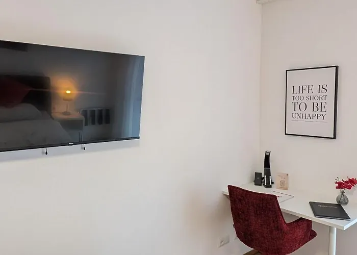 Fountain - Balcony - Luxurioeses Mit Balkon